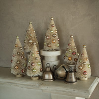 SET/ 6 - CREAM BOTTLEBRUSH TREES W/ GLITTERED BULBS