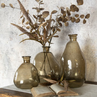 9.25" BROWN ARTISAN GLASS VASE