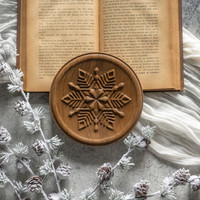 SNOWFLAKE WALL PLAQUE