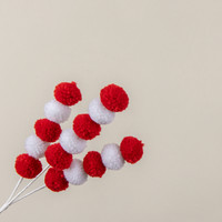 12" RED & WHITE POM POM SPRAY
