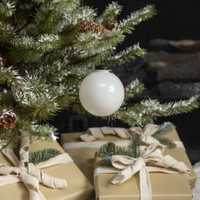 4" IVORY GLASS ORNAMENT