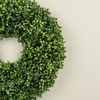 24" BOXWOOD WREATH