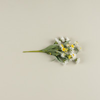 12" WHITE PAPER DAISY BUSH