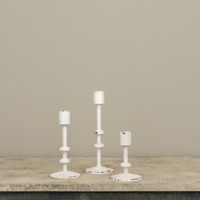 SET/ 3 AGED WHITE TAPER CANDLESTICKS