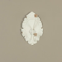 JUDITH'S WHITE WALL HOOK