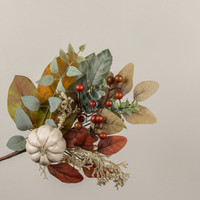19" PUMPKIN, EUCALYPTUS & BERRIES SPRAY