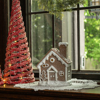 7.75" LIGHTED GINGERBREAD HOUSE