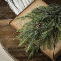 16" JUNIPER, PINE & BERRY PICK
