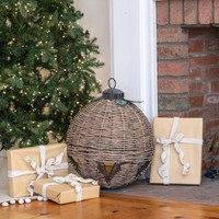 16" WICKER SLEIGH BELL W/ HOLLY