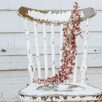 42" DRAPING RED GLITTER BUDS