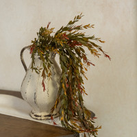 34.5" GREEN & RED COMMON BOXWOOD  HANGING BUSH