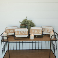 SET/ 4 EMOTIONS TABLETOP STANDS