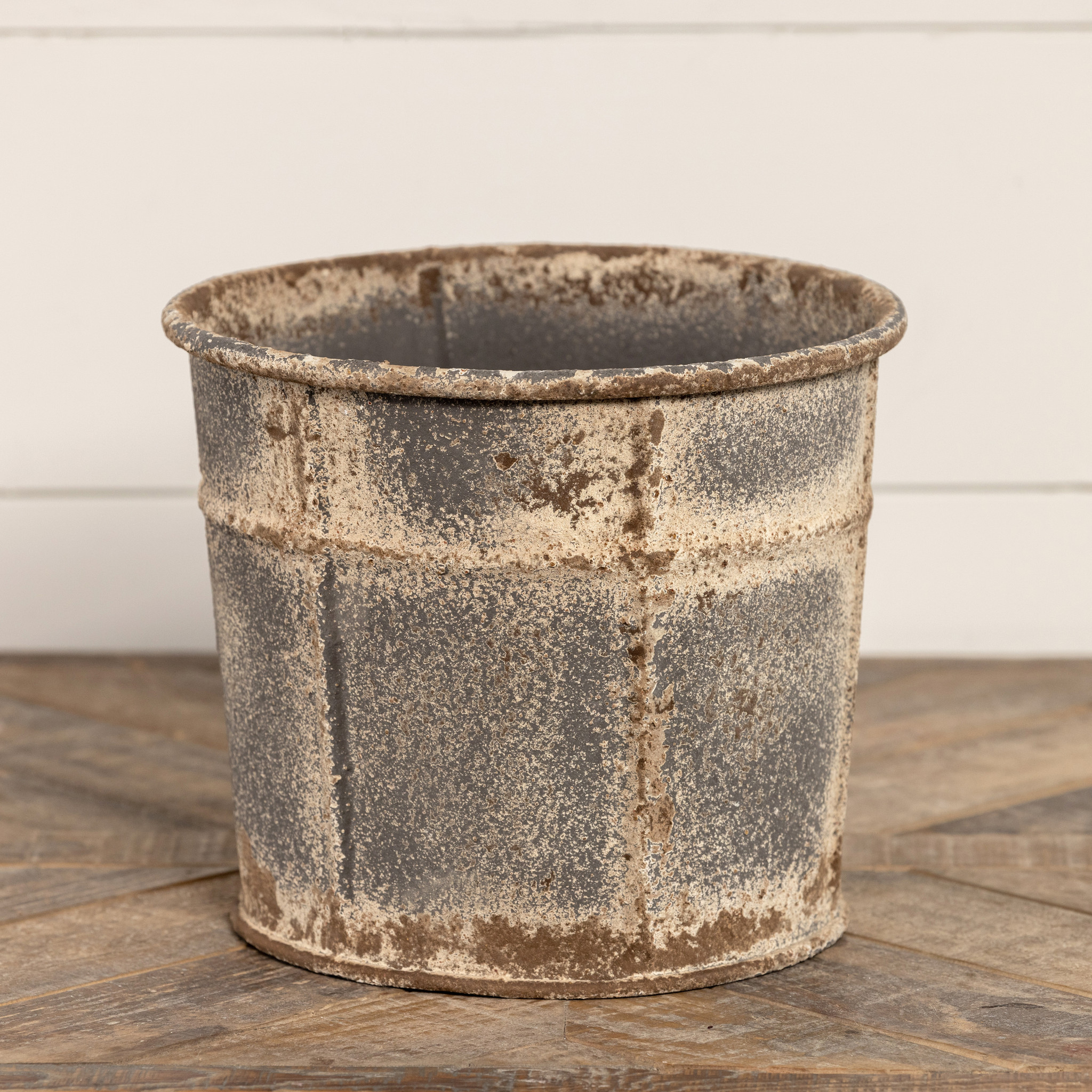 Metal Bucket Planter, 8"