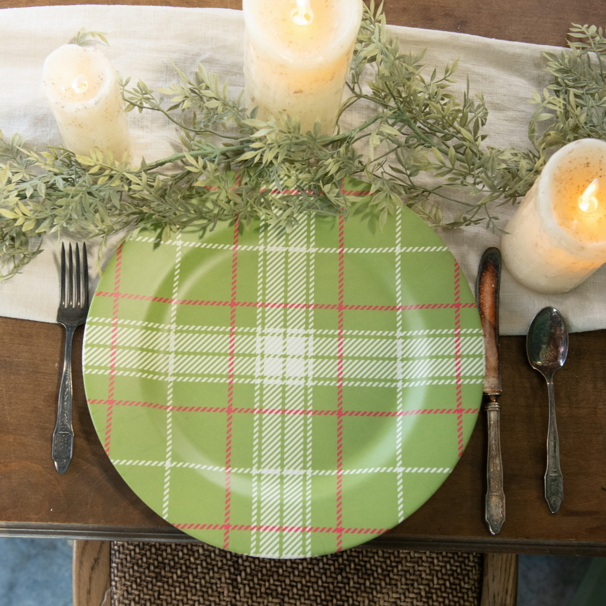 Red & Green Plaid Charger
