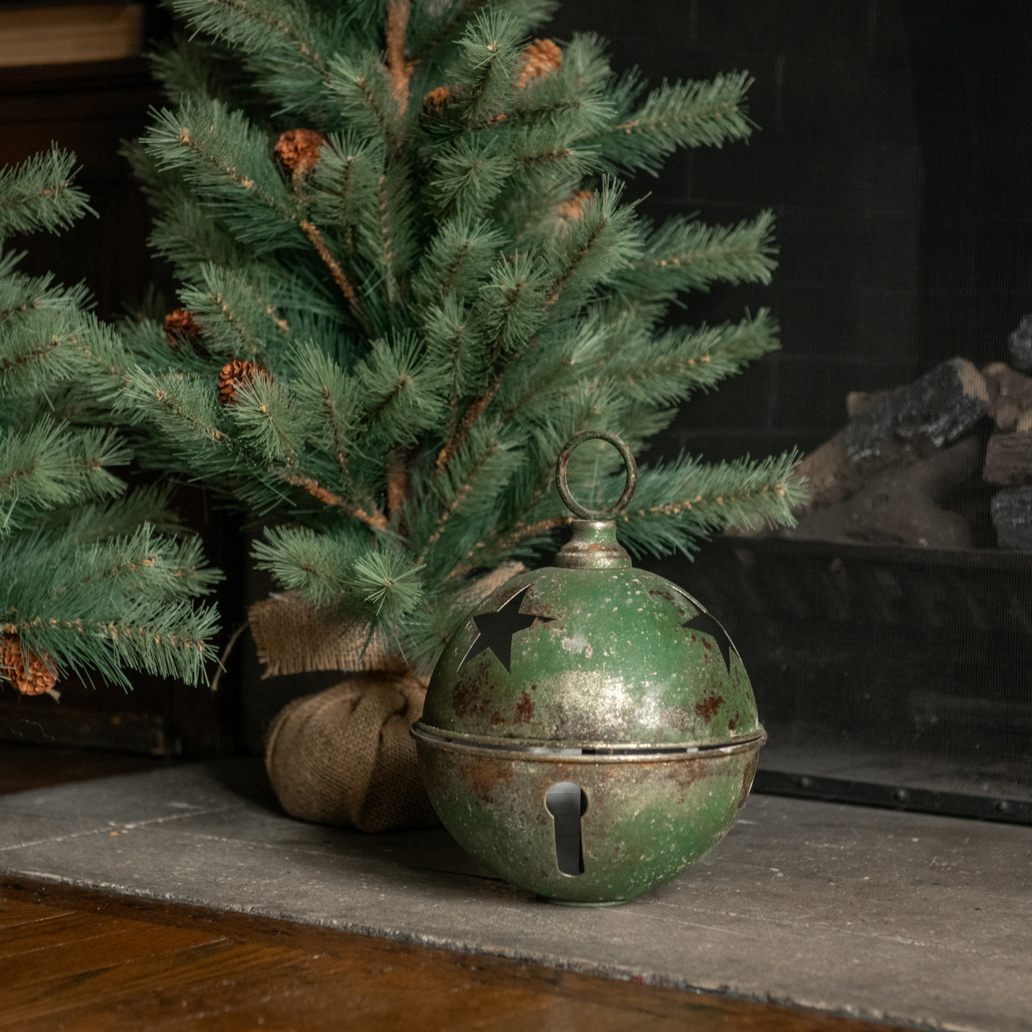 Green Star Sleigh Bell, 8.5"
