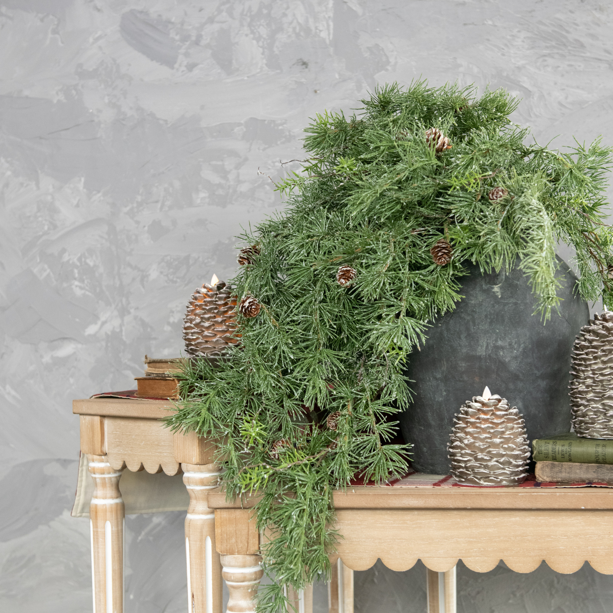 Soft Cluster Pine Hanging Bush, 27", photo 3 of 4