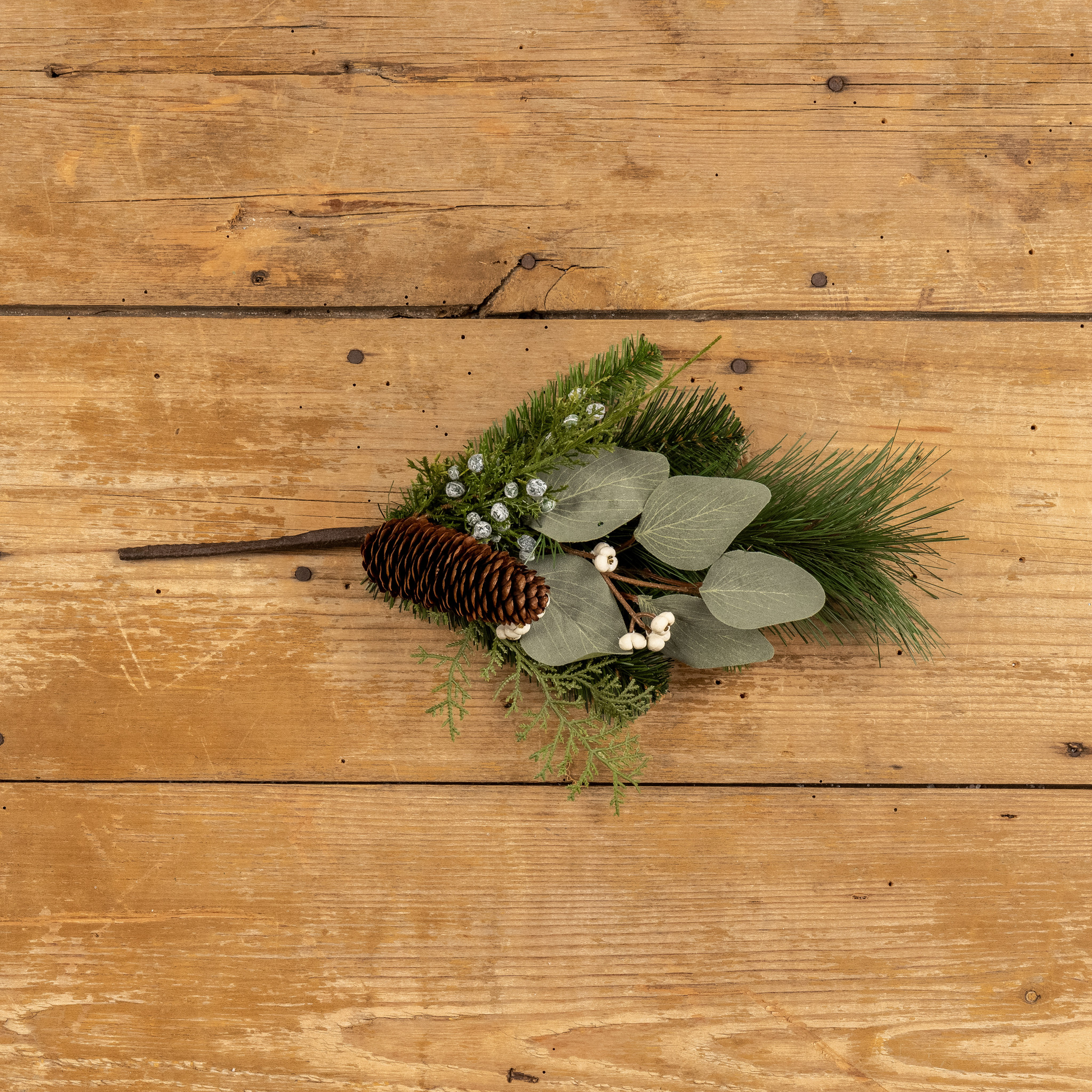 Mixed Pine, Eucalyptus & Berry Pick, 16", photo 4 of 4
