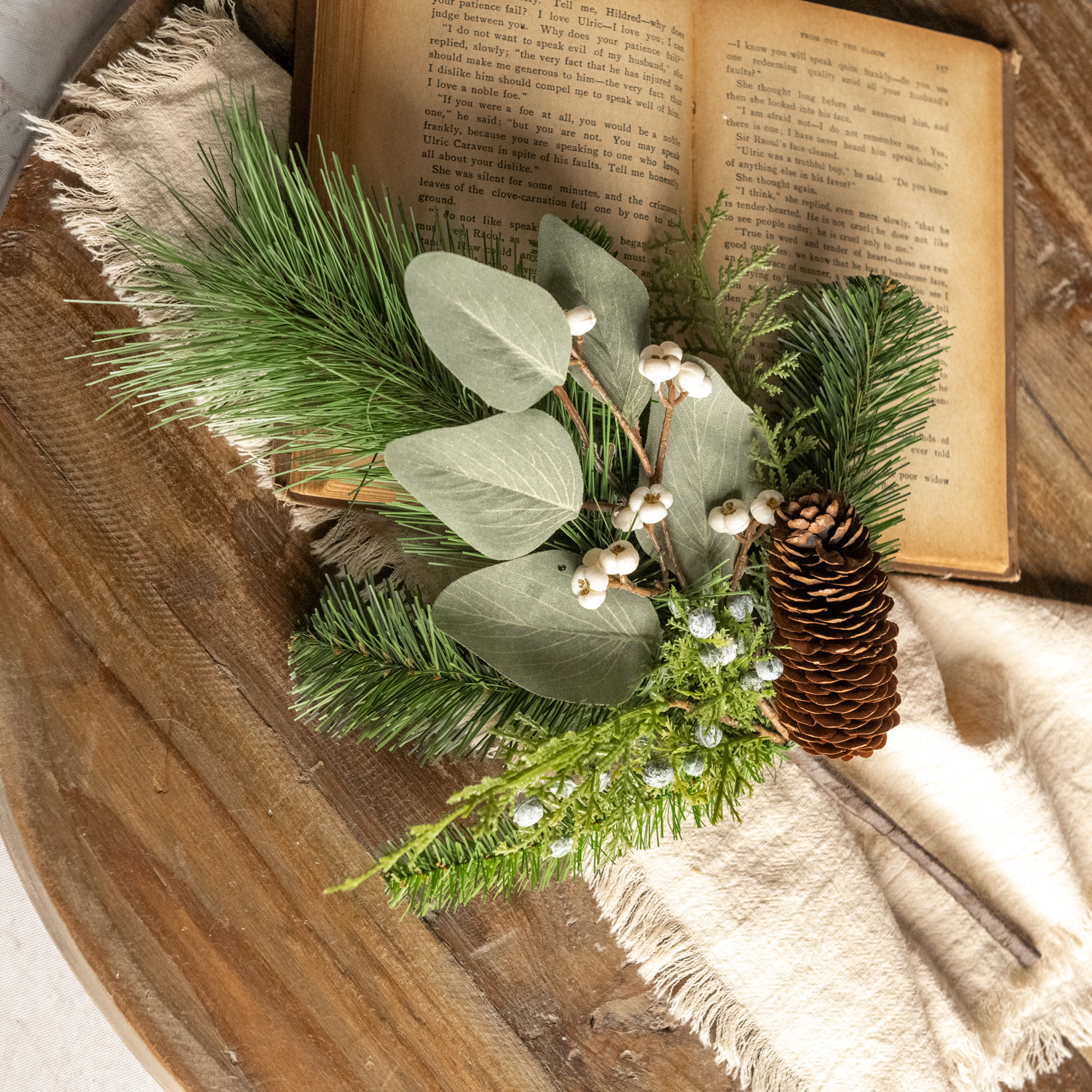 Mixed Pine, Eucalyptus & Berry Pick, 16", photo 2 of 4