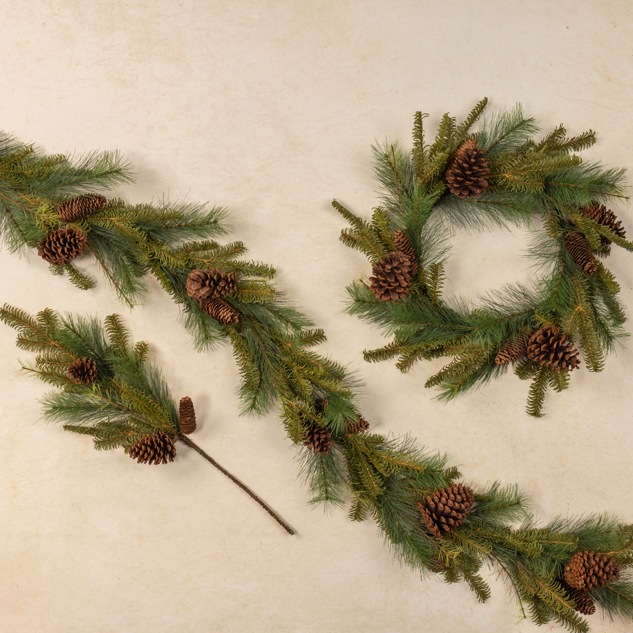 Mixed Pine & Hemlock Wreath, 24", photo 3 of 3