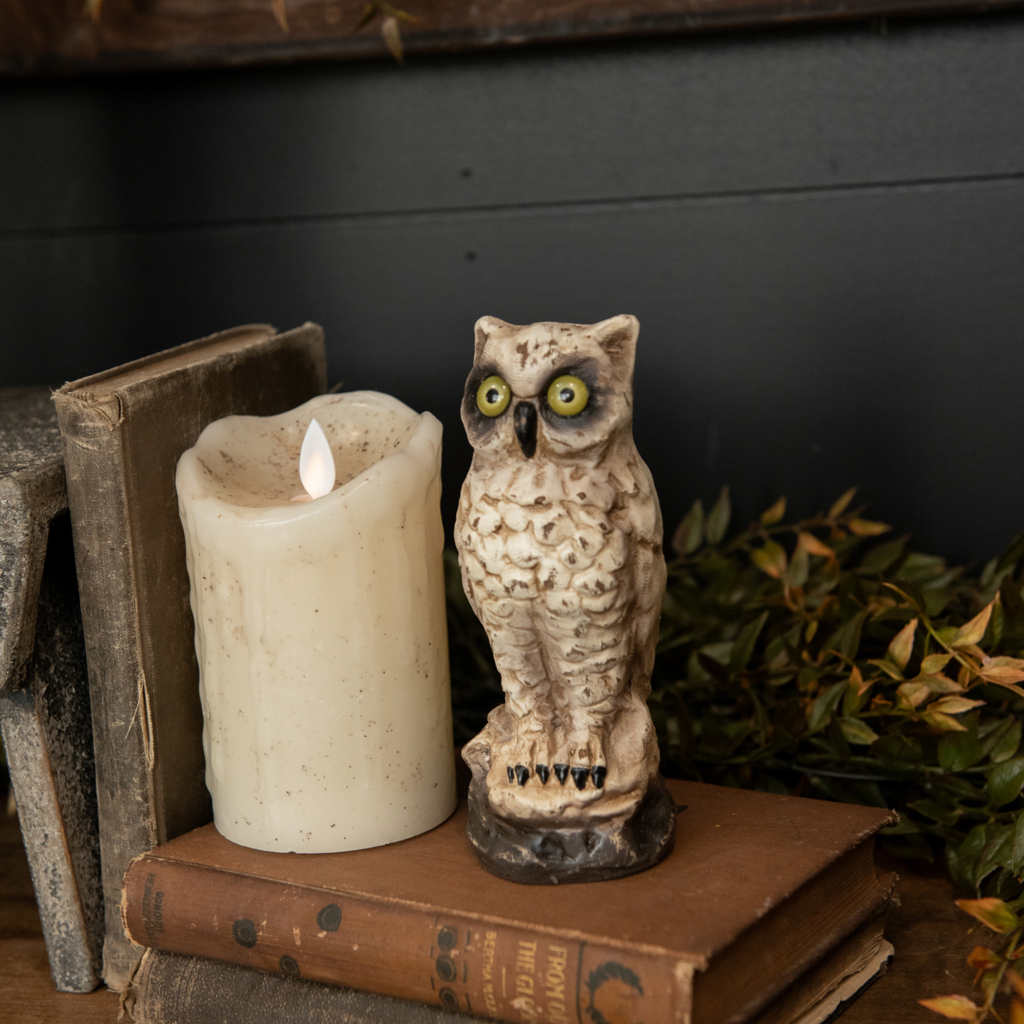 Vintage White Owl, 6"