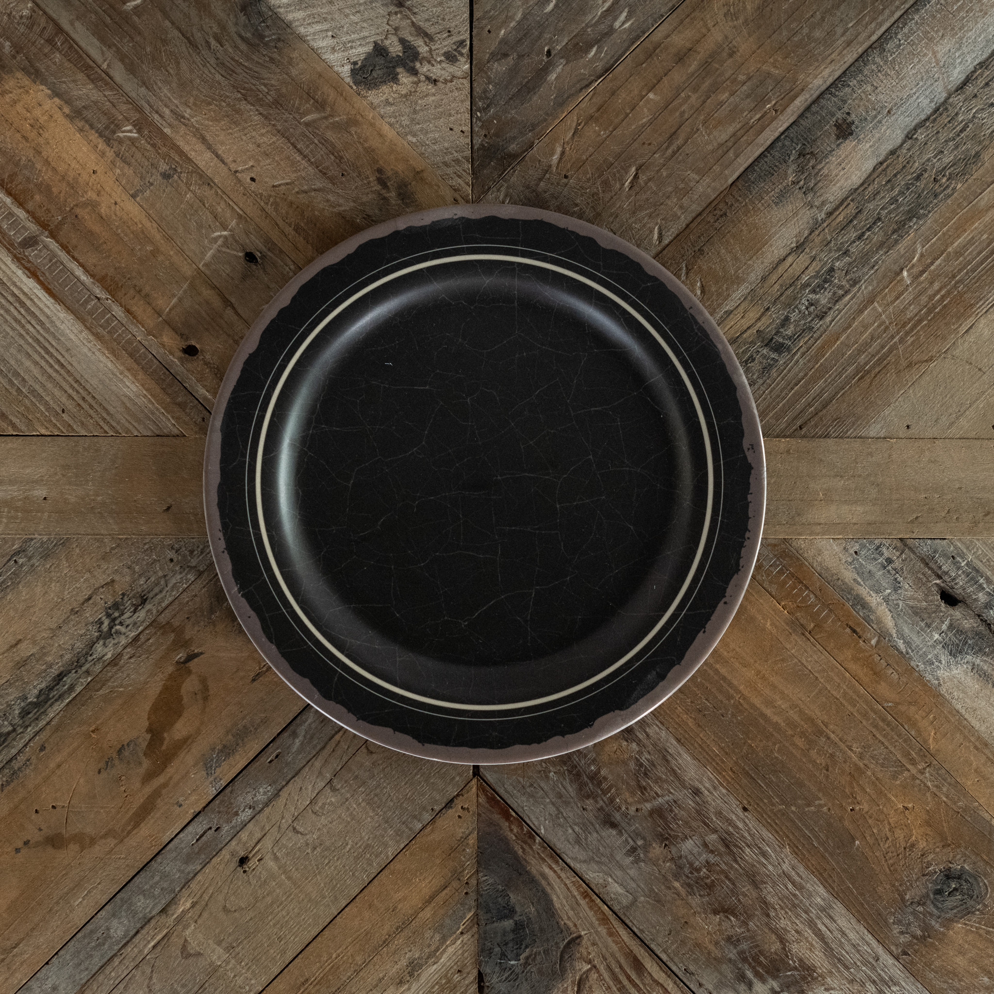 Black Crackle Plate, photo 2 of 2