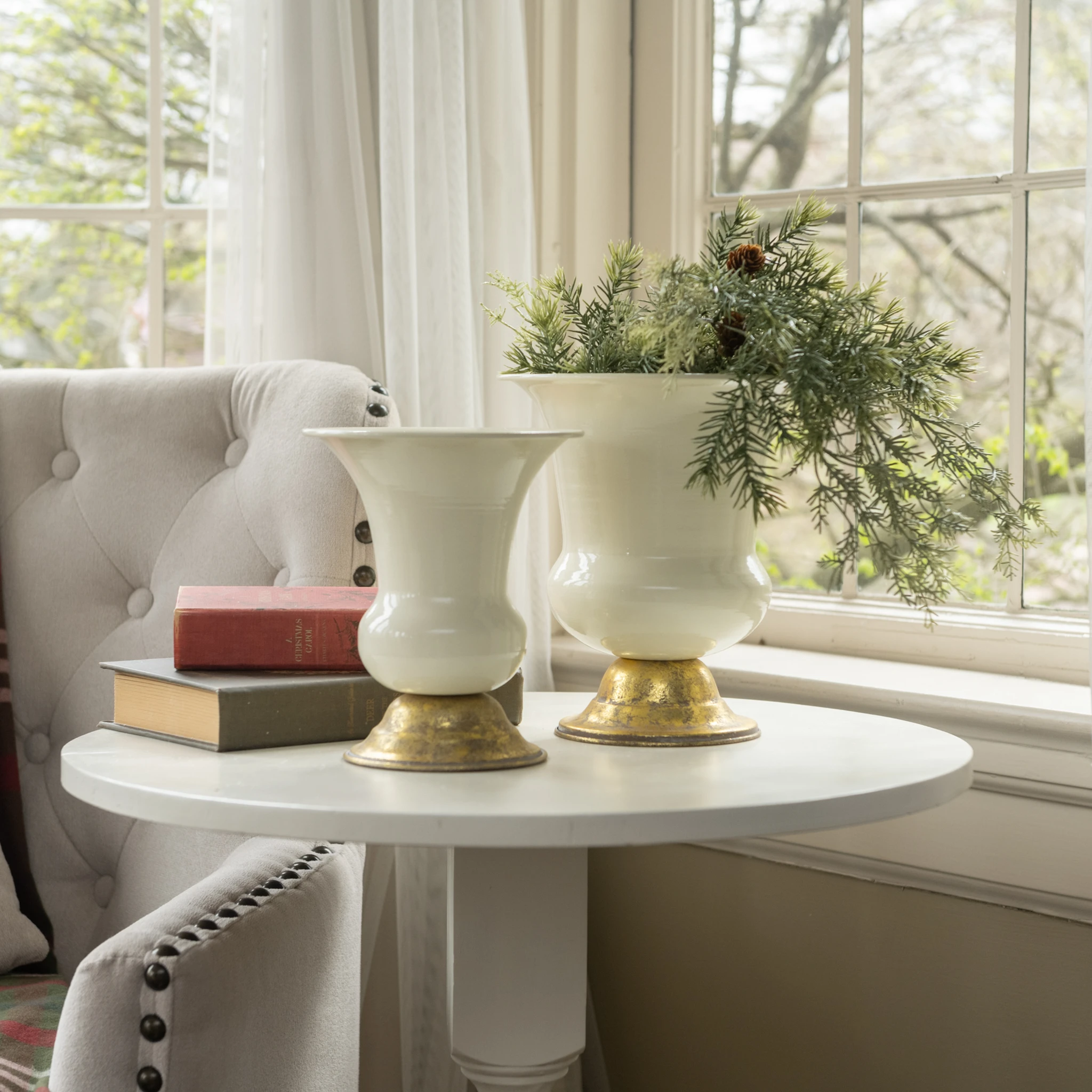 Gold & White Urn, 7.5", photo 5 of 6