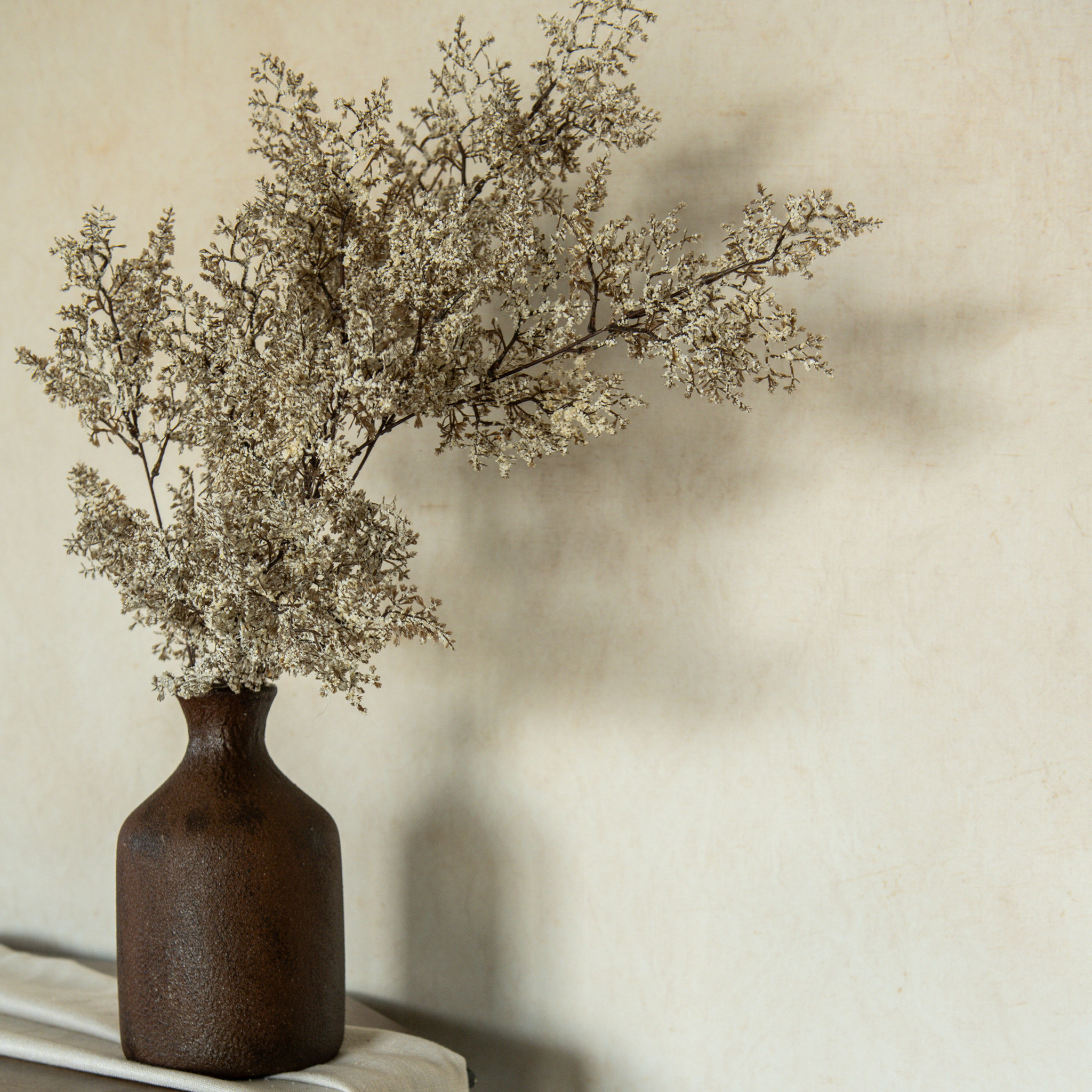 Cream Caspia Spray, 41", photo 2 of 3