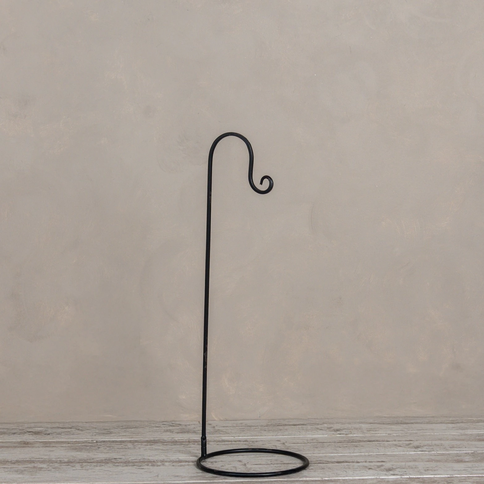 Garden Hook with Base, 23.5"