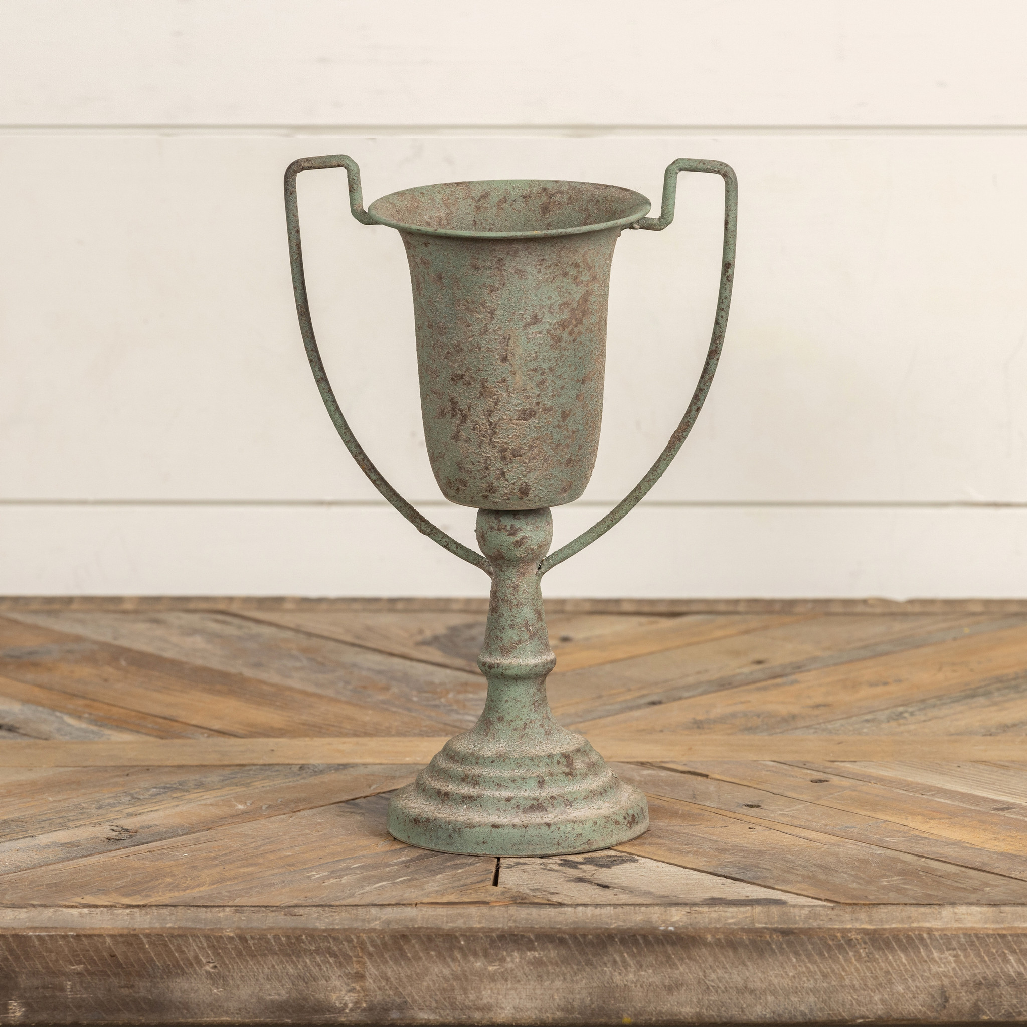 Hugo Vase, 10.5"