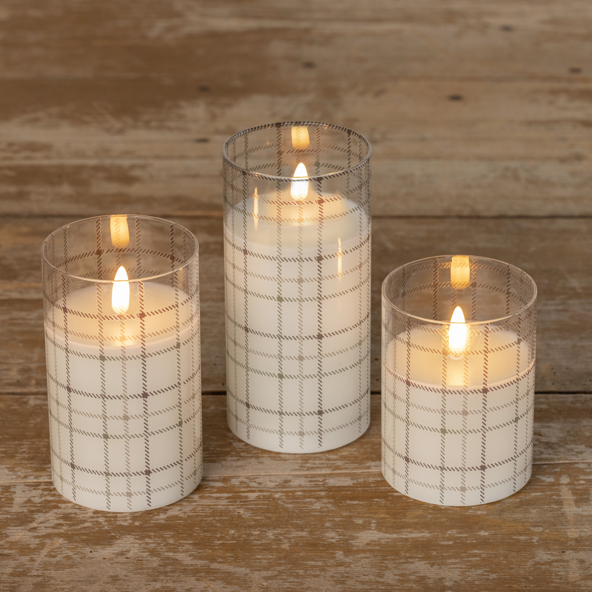 Flameless Andri Plaid Glass Candle, 5", photo 4 of 4