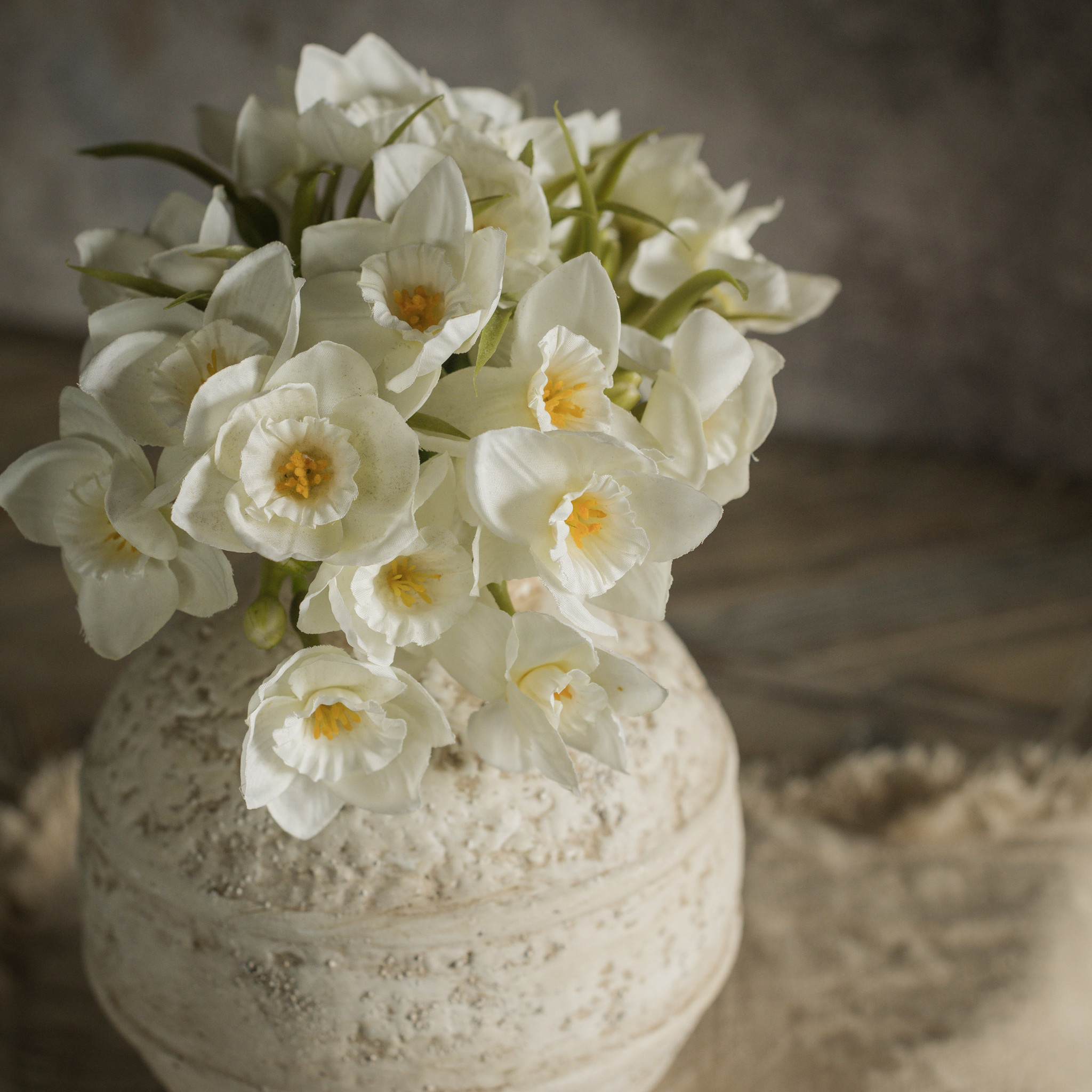 White Daffodil Bundle, 9.5", photo 2 of 4