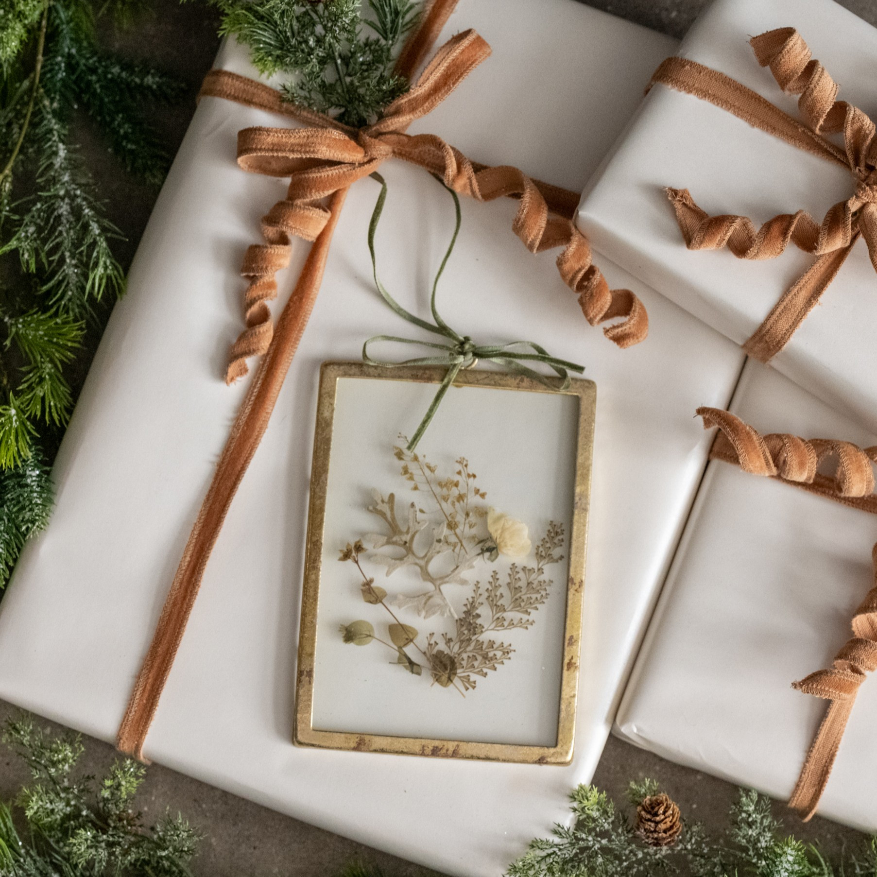 Pressed Cream Floral Ornament