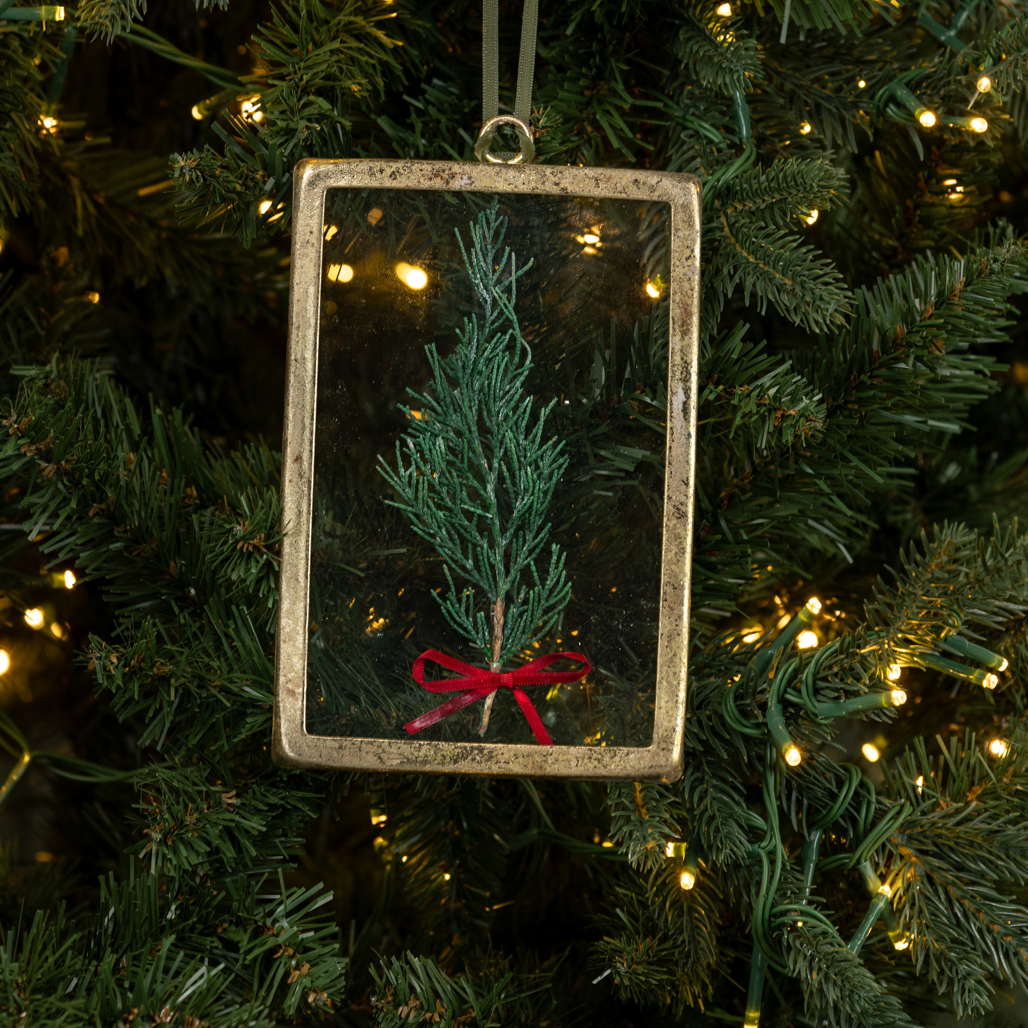 Rectangle Pressed Holiday Floral with Red Bow Ornament, photo 3 of 3