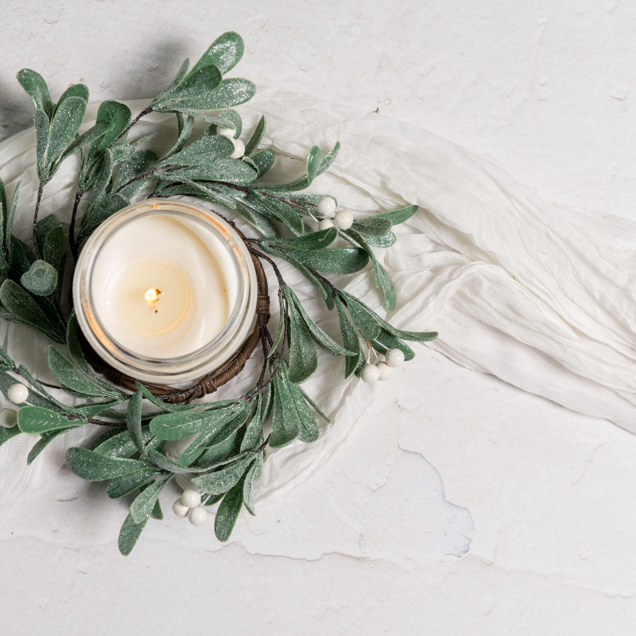 Glittered Mistletoe Candle Ring, 12"