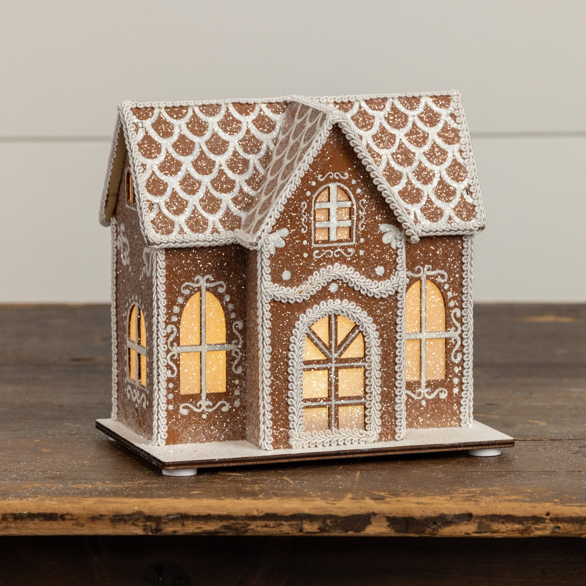 Lighted Gingerbread Manor, 8"