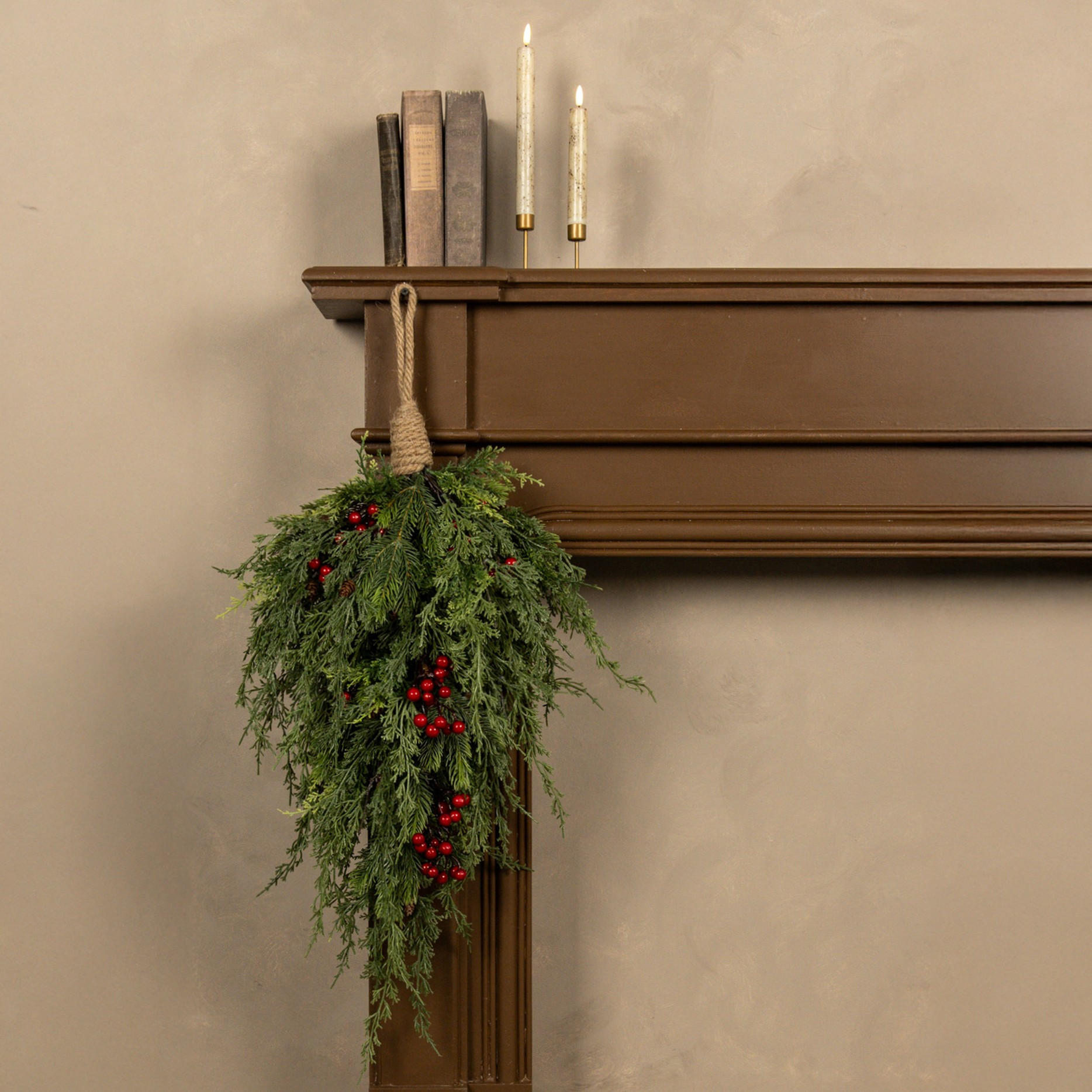 Pine, Cedar & Berries Hanging Wreath, 20", photo 4 of 5