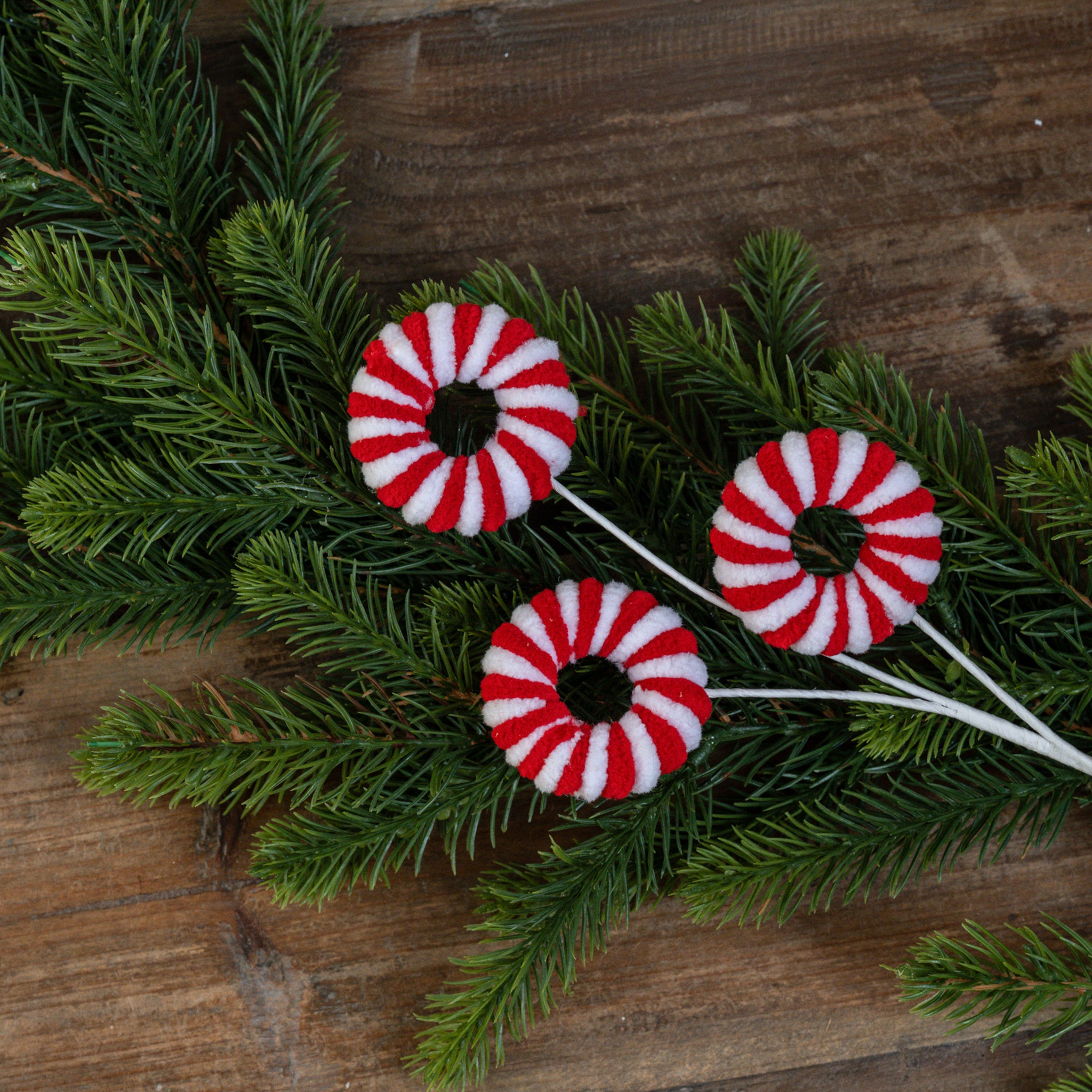 Red & White Doughnut Pick, 11.5"