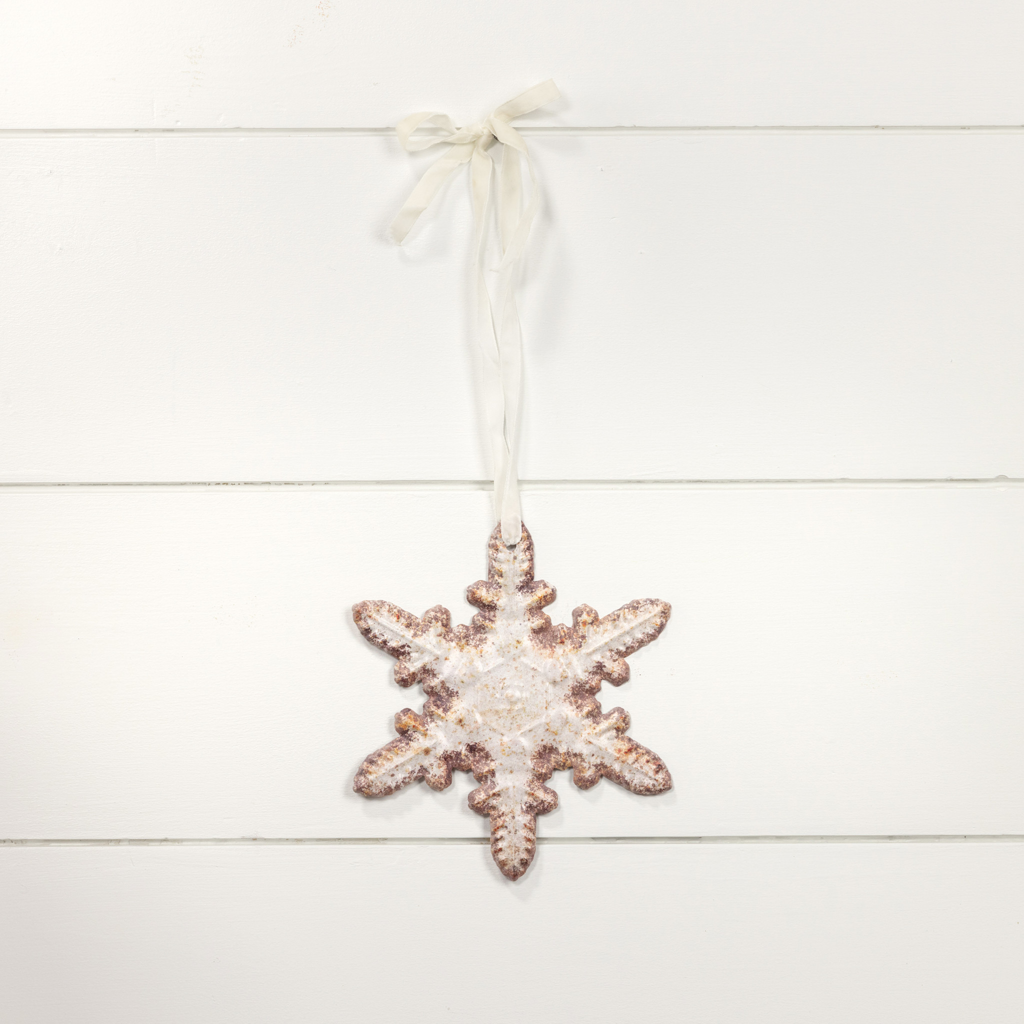 White Holly Snowflake, 6", photo 2 of 2