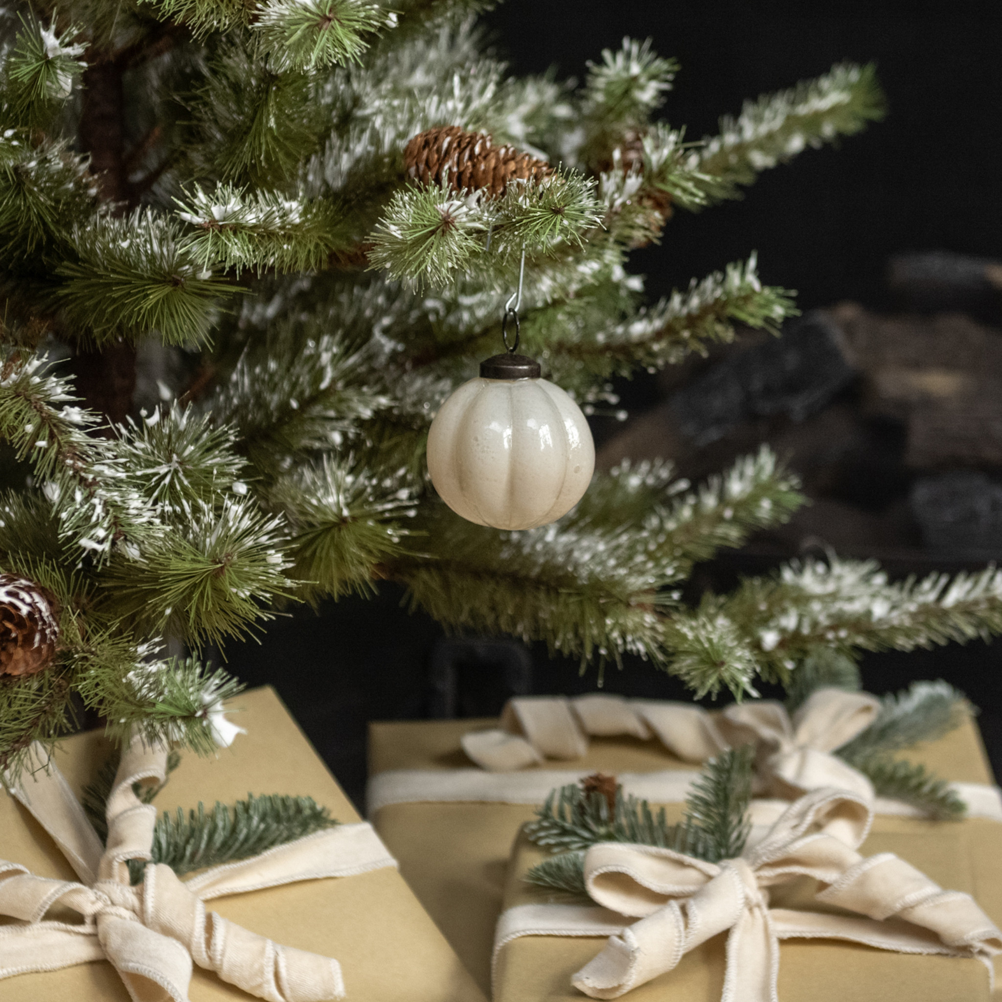 Ivory Ribbed Glass Ornament, 3"