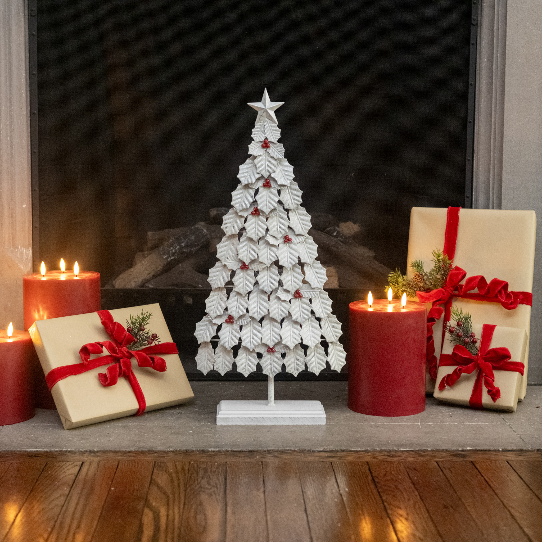 Metal Holly Leaf Tree, 24"