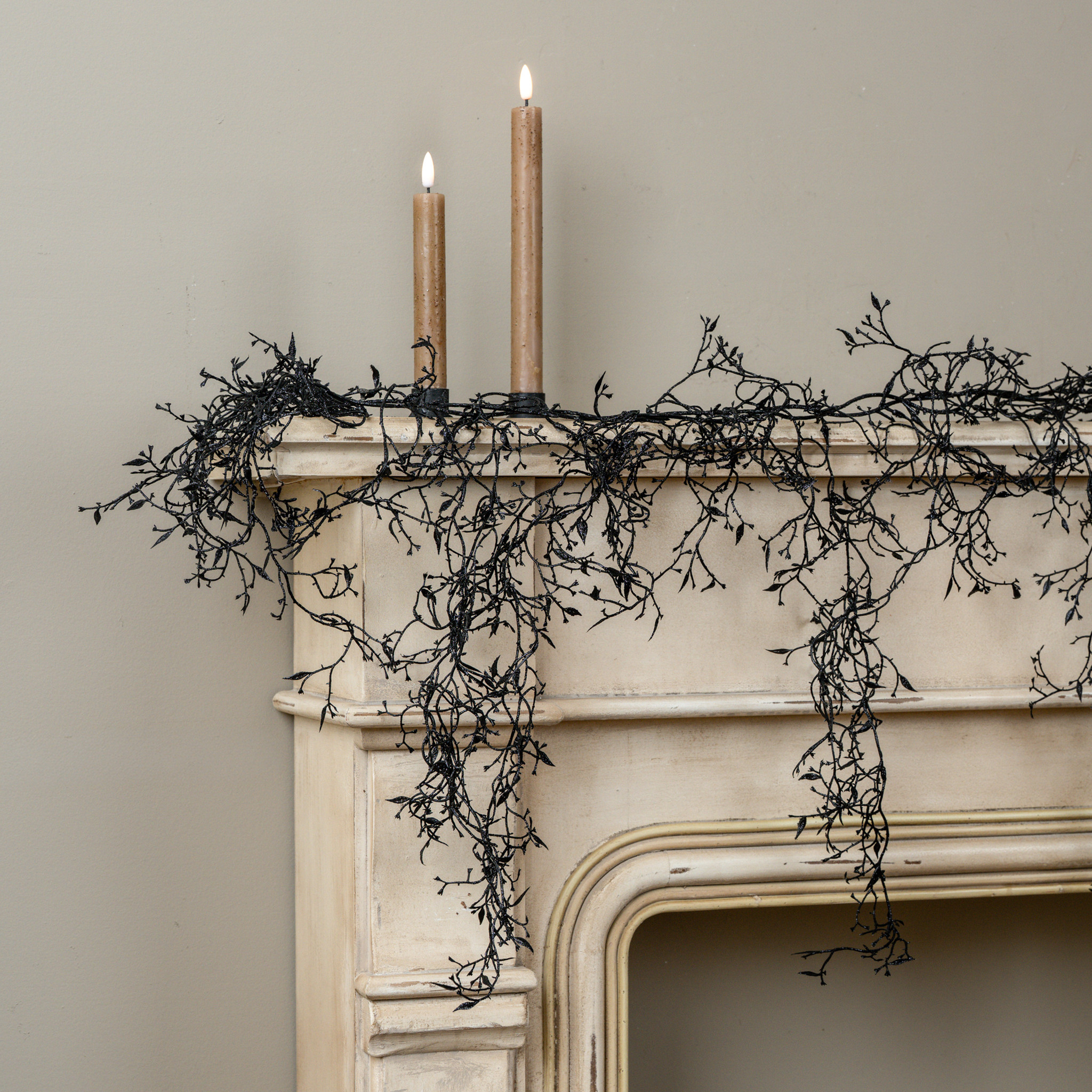 Black Woolgrass Weeping Garland, 6 ft