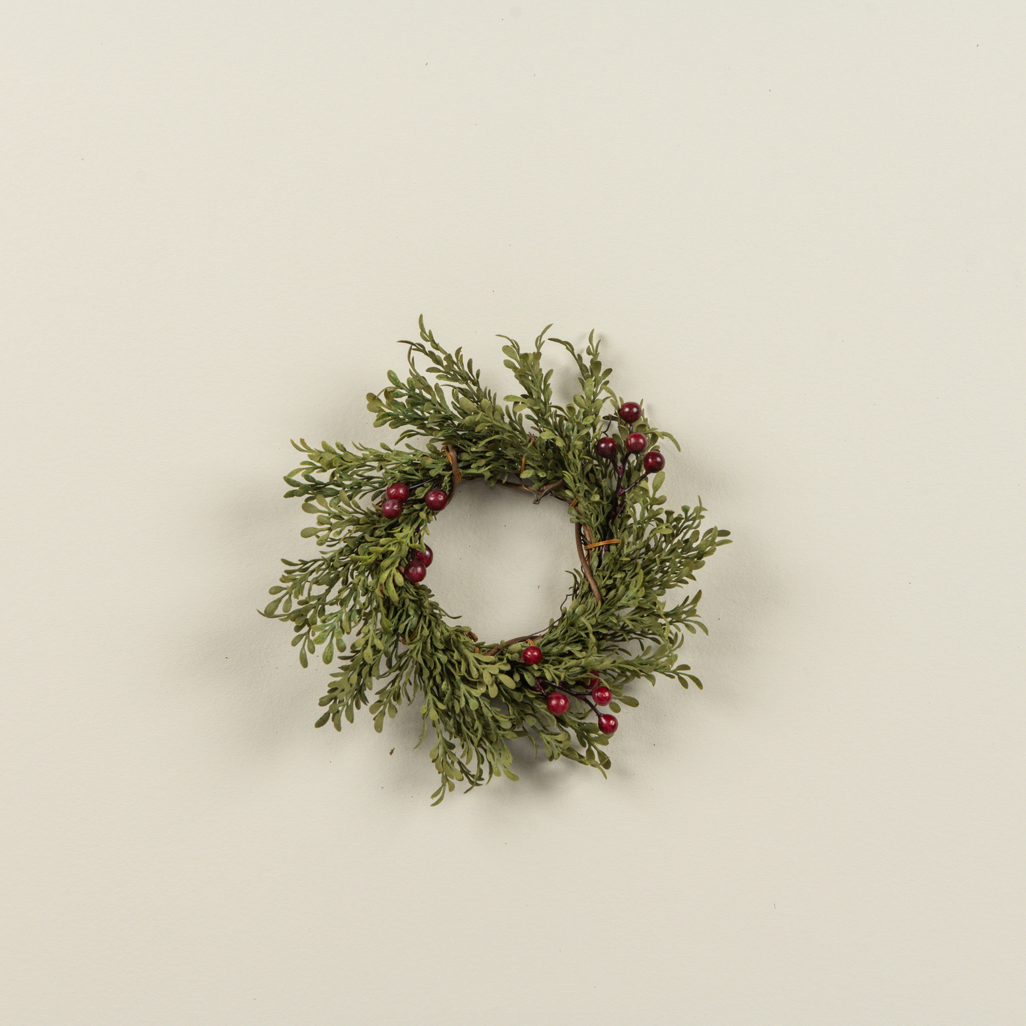 Mini Leaf Taper Candle Ring with Burgundy Berries, 7", photo 3 of 4