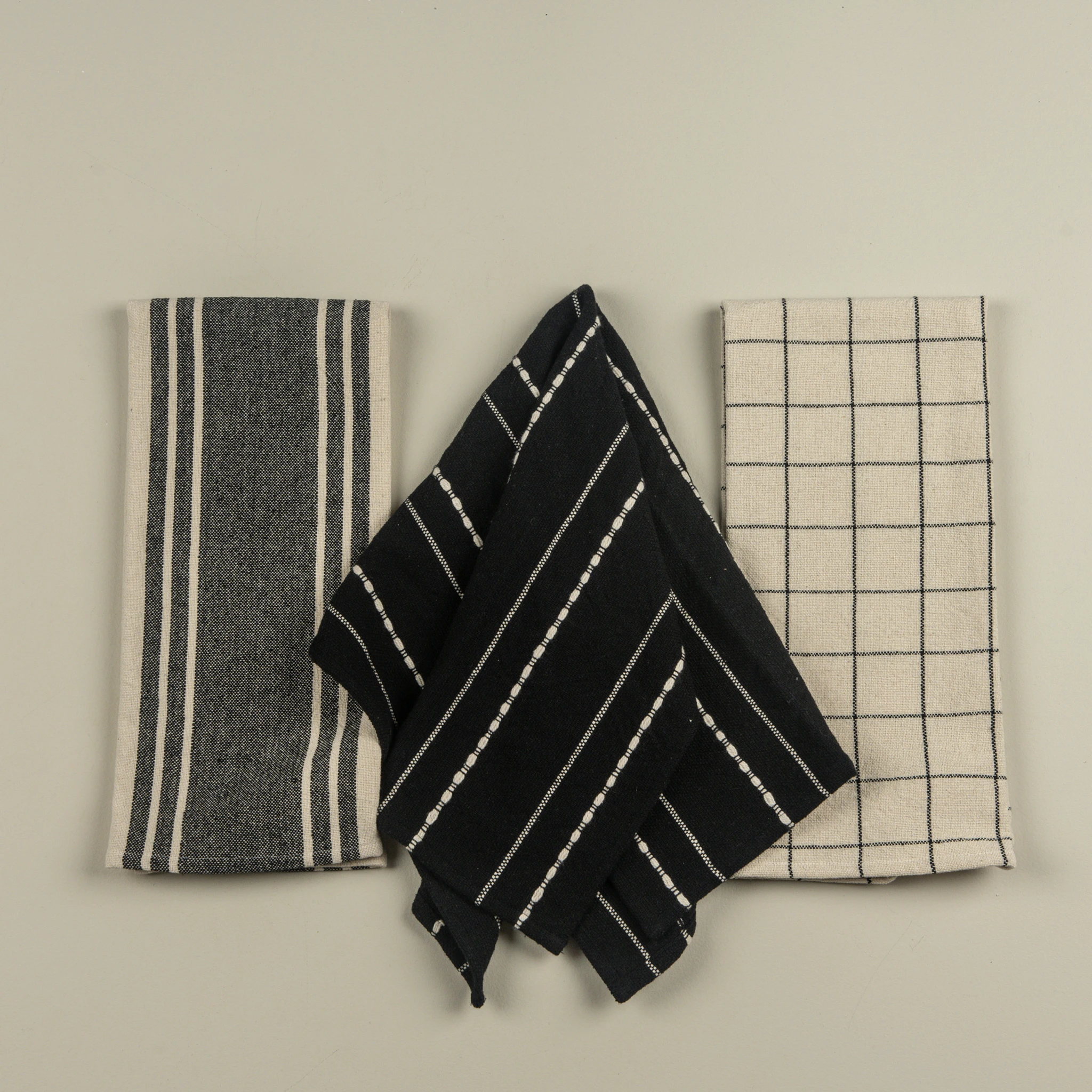 Black & Cream Kitchen Towels, Set of 3, photo 3 of 3
