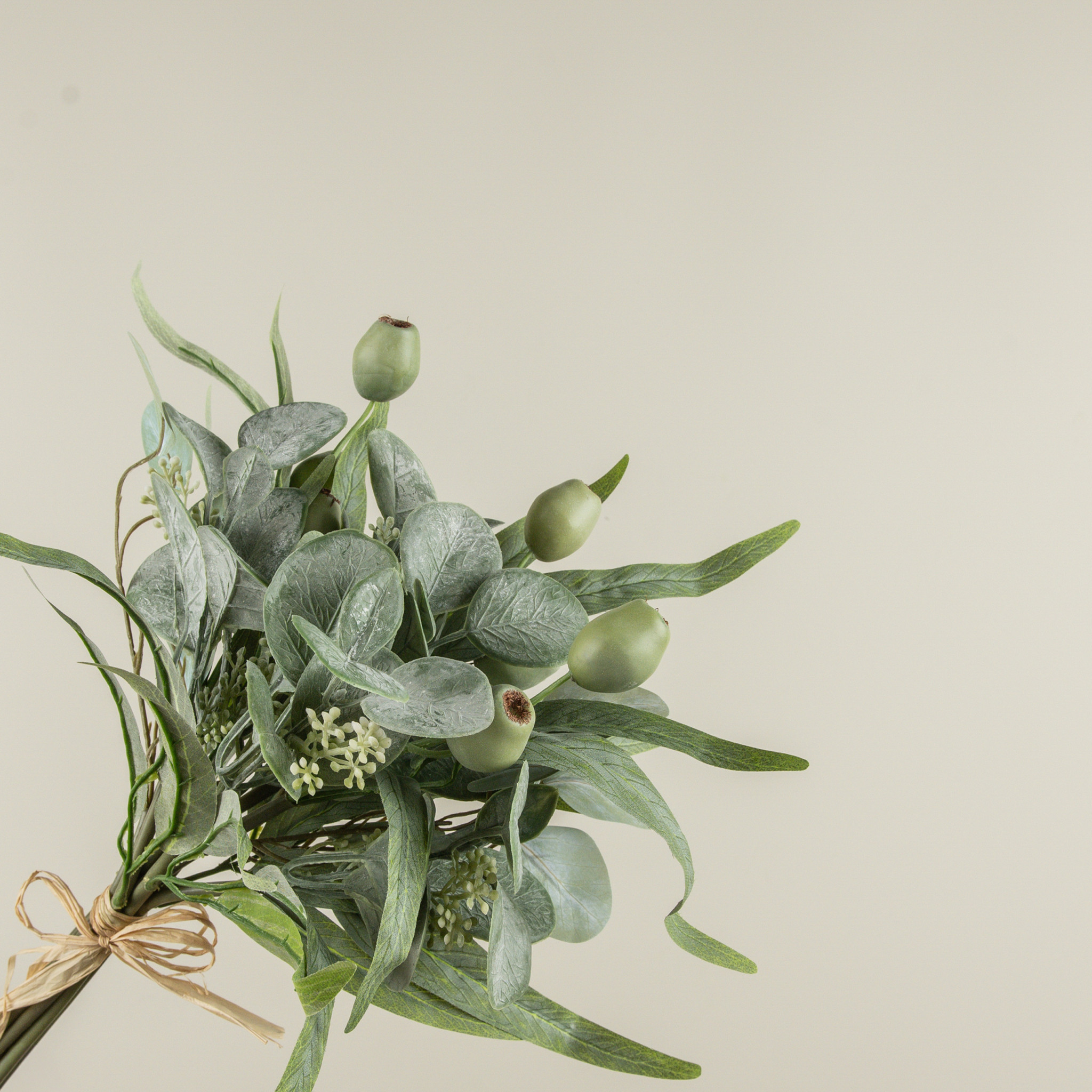 Mixed Eucalyptus Pod Bundle, 17", photo 2 of 4