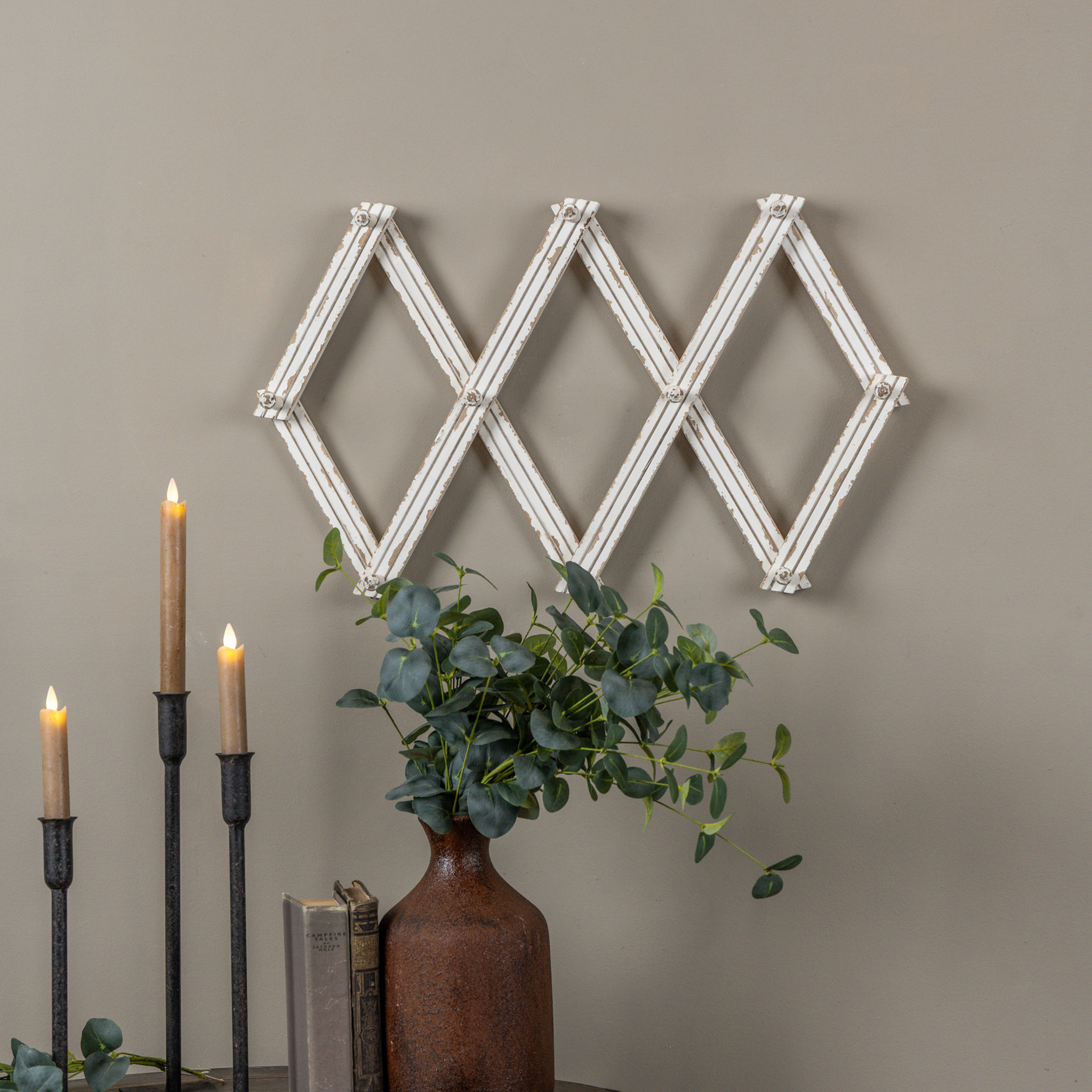 Aged White Accordion Wall Hooks