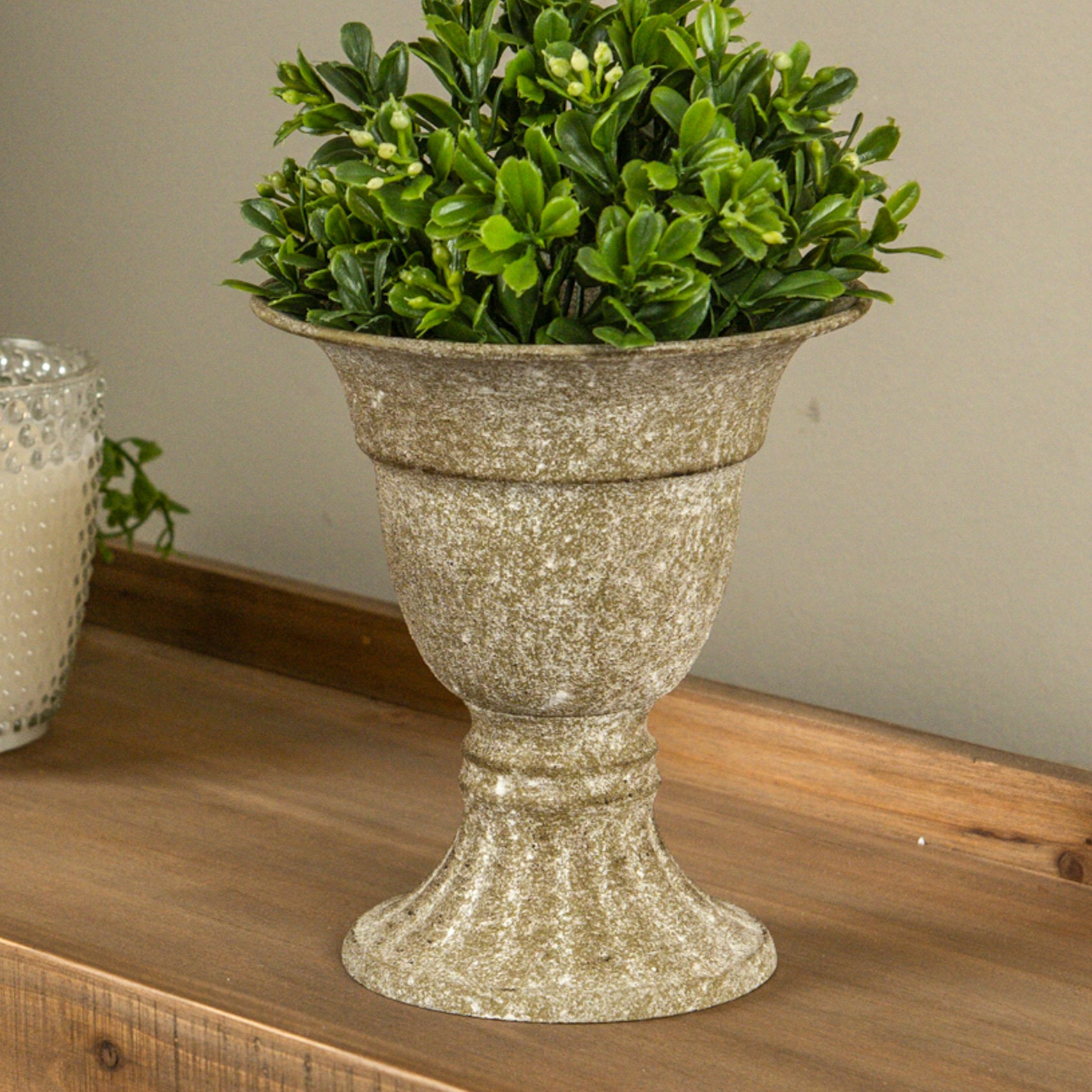 Mallory Urn