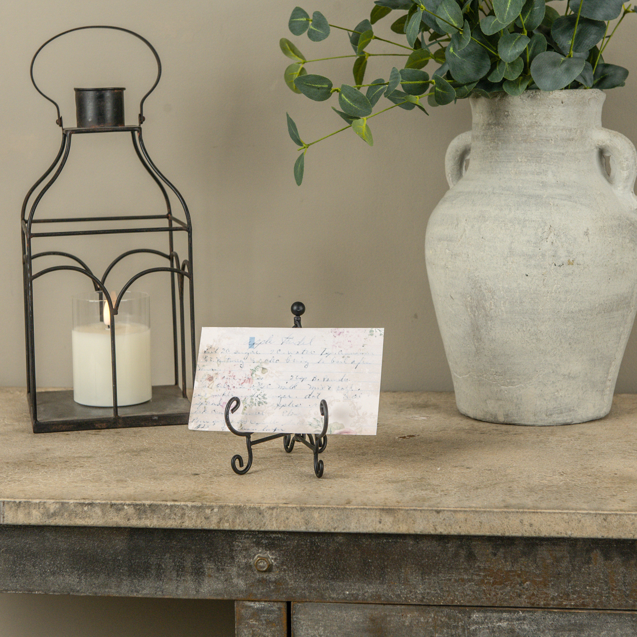 Black Scroll Easel, 5.5"