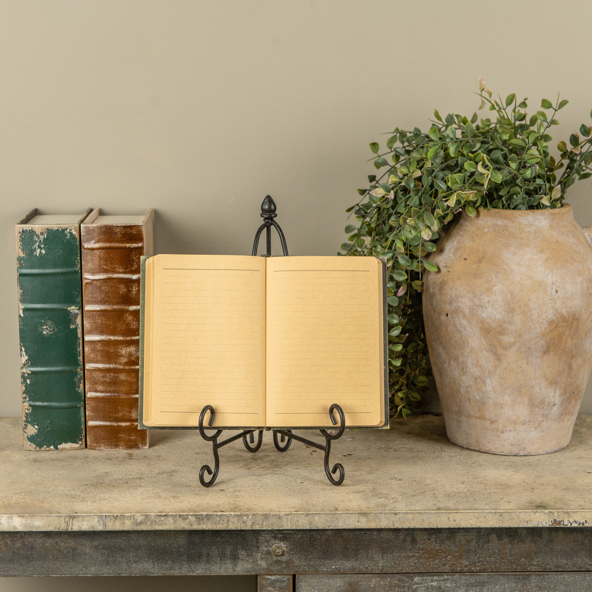Black Scroll Easel, 13.75"