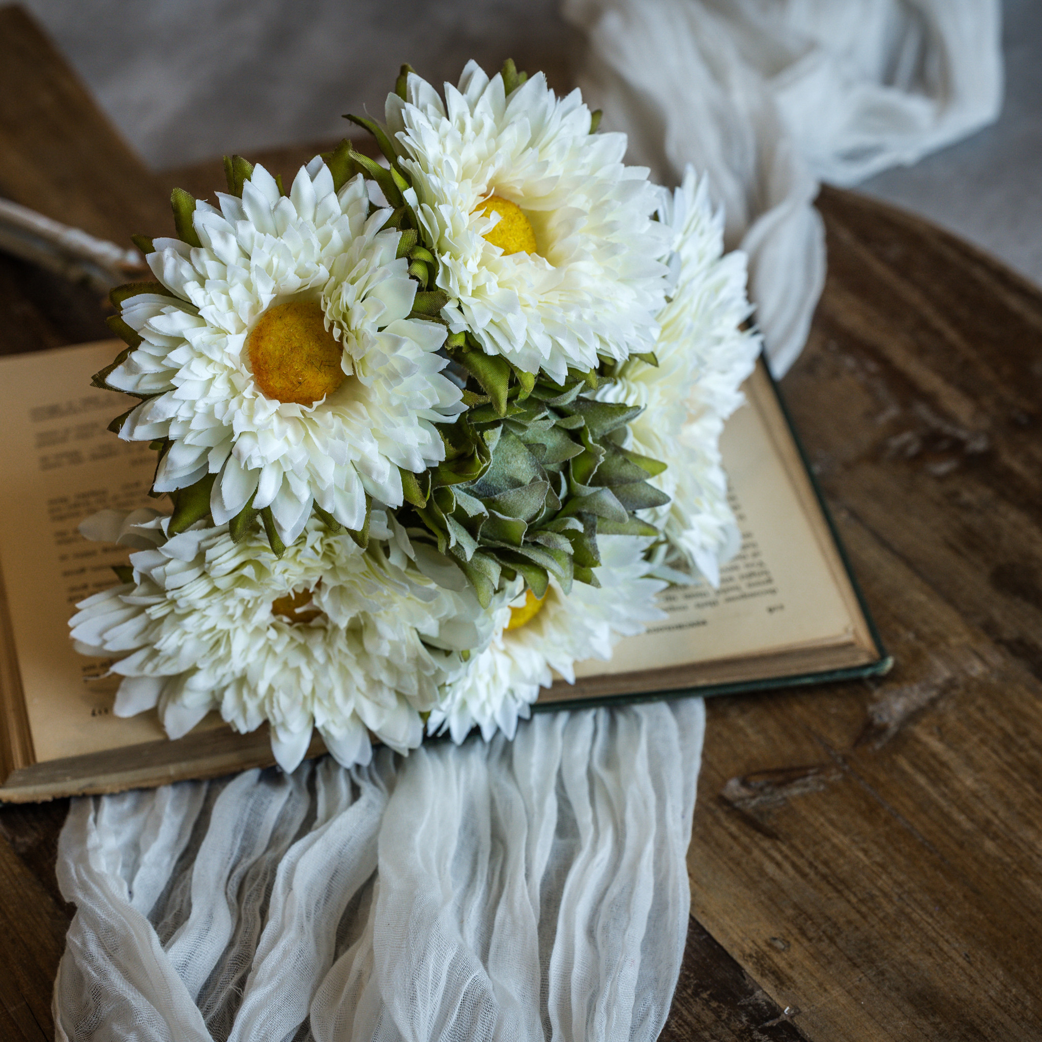 Cream Garden Mum Bundle, 16.75"