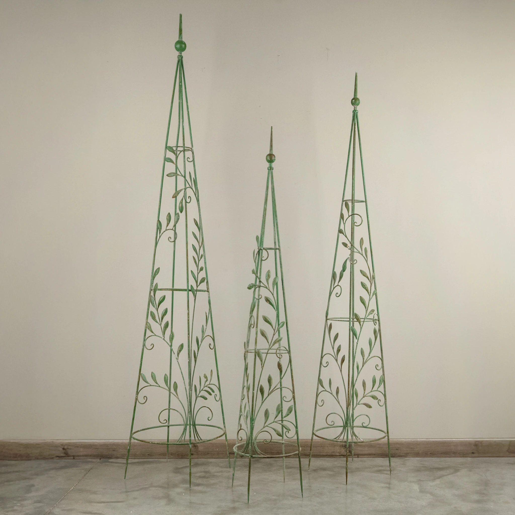 Green Leaf Trellises, Set of 3, photo 3 of 6